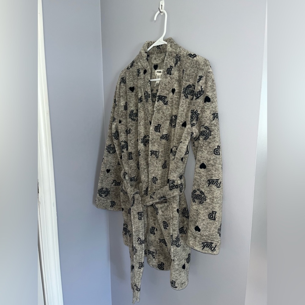 Pink short grey robe